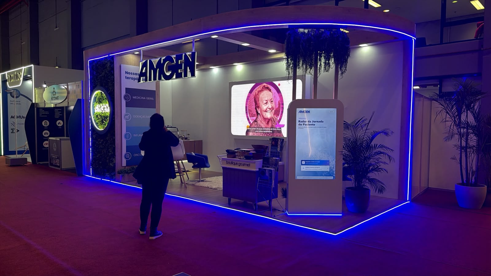 Estande Amgen no Conasems